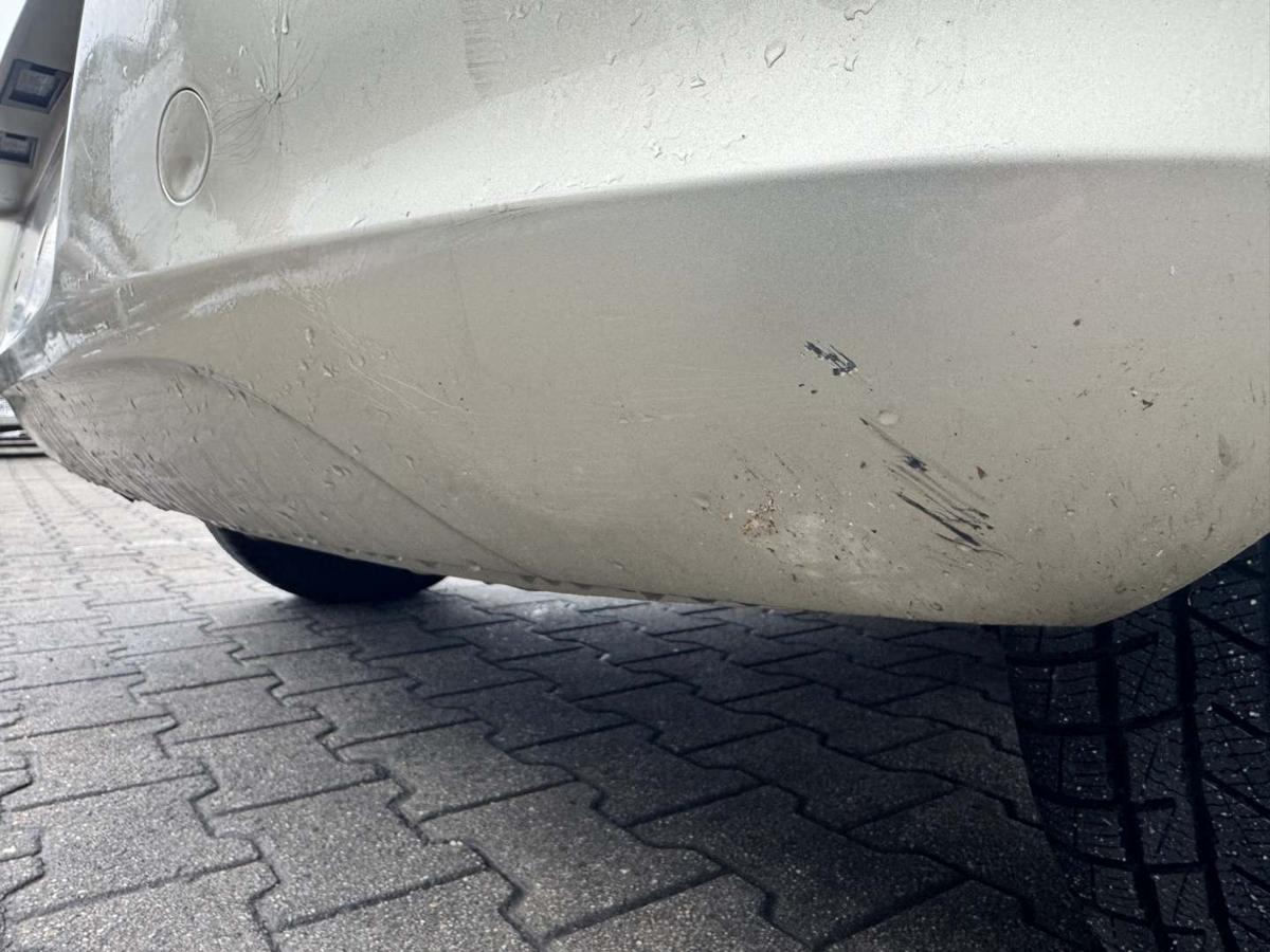 Opel Corsa D original Sto&szlig;stange Stossf&auml;nger hinten Z40M Champagnersilber 5-T&uuml;rer Bj.2006